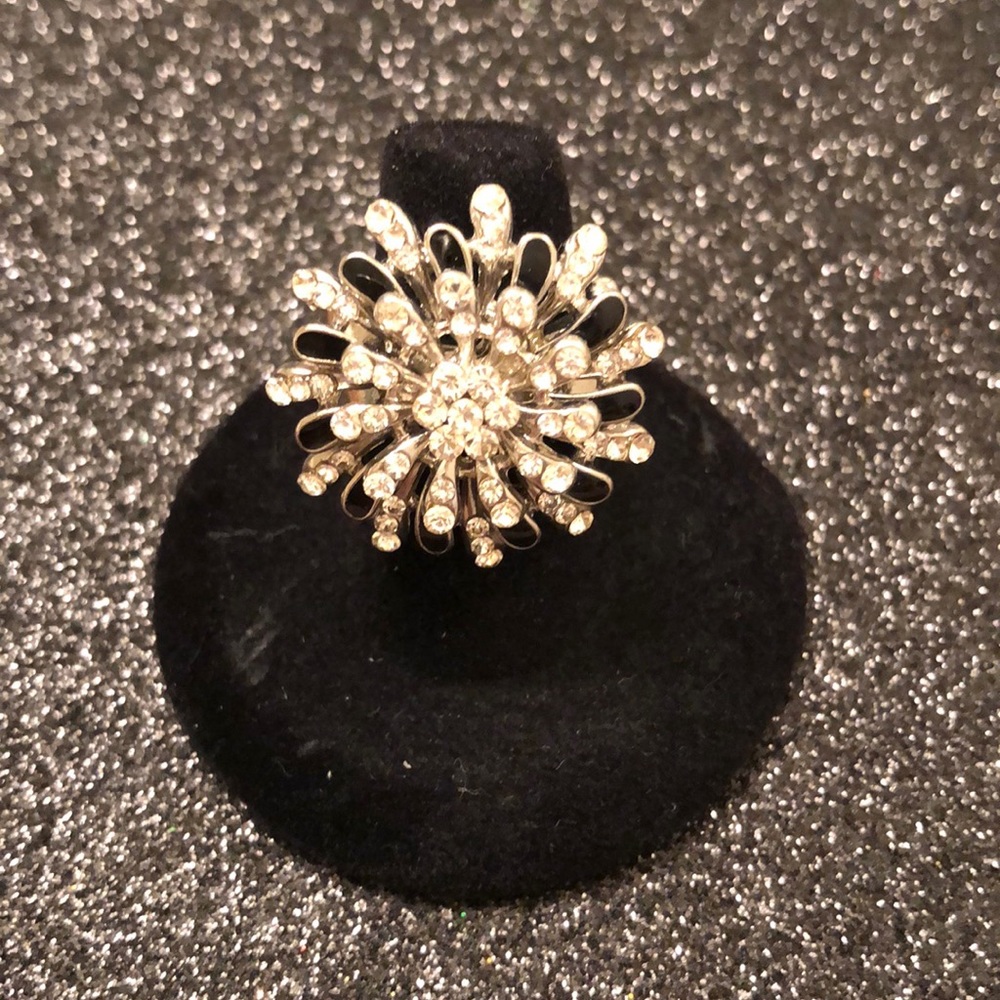 NY&Co Silver and Black Flower Ring